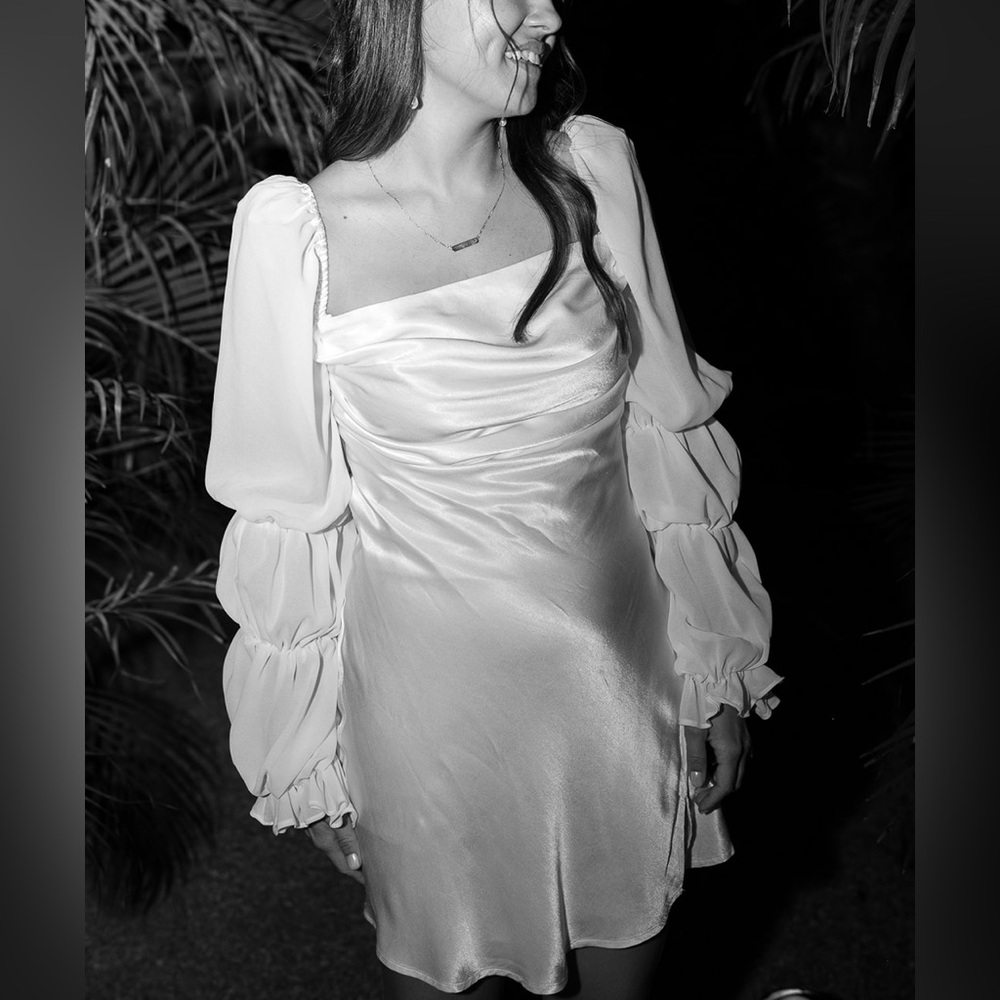 Elegant White Mini Dress